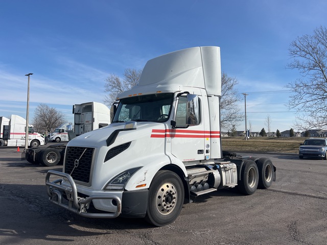 2020 Volvo VNR64T 6x4 T/A Day Cab Truck Tractor