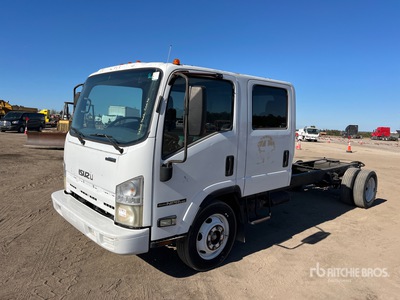 2012 Isuzu NPR HD 4x2 Crew Cab Cabine et châssis