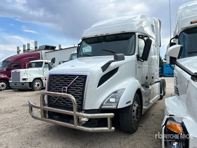 2020 Volvo VNL760 6x4 T/A Sleeper Truck Tractor
