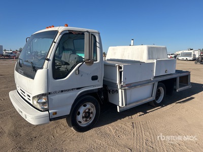 2007 Isuzu NPR HD 4x2 Sprayer Truck