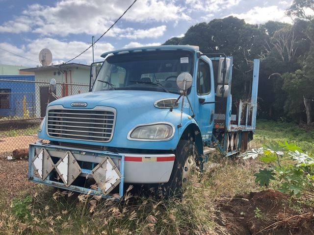 2009 Freightliner M2 106 4x2 Flatbed Truck