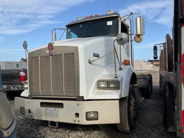 2010 Kenworth T800 6x4 T/A Day Cab Truck Tractor (Inoperable)