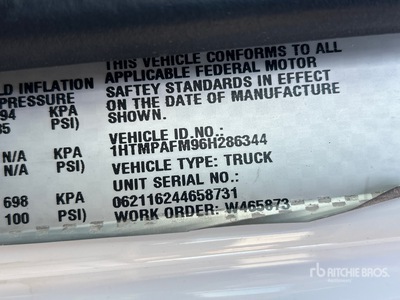 2006 International 4000 4x2 Kastenwägen