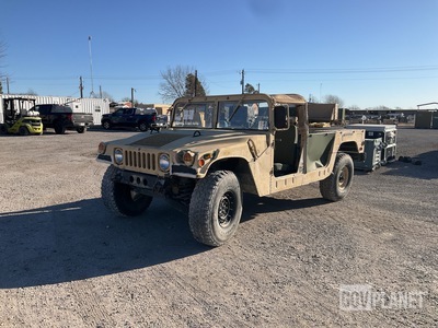 AM General M1097R1 HMMWV 2 Door Soft Top w/Truck Body