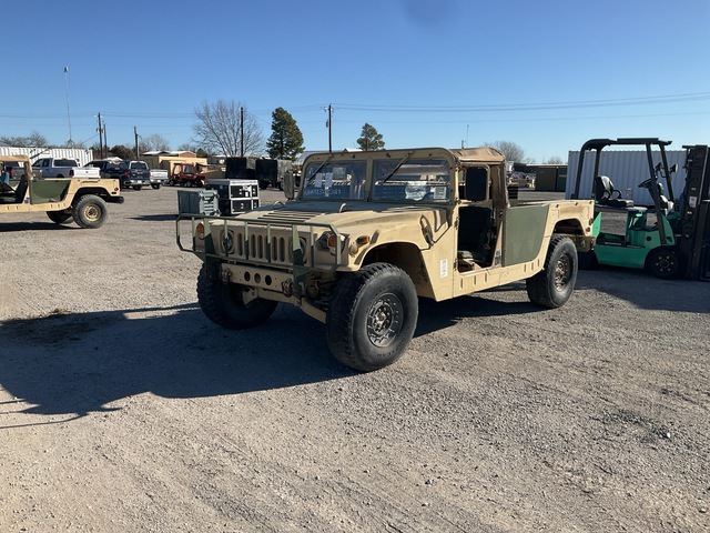 2006 AM General M1097R1 HMMWV 2 Door Soft Top w/Truck Body