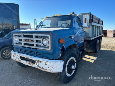 GMC 6x4 Autocarro ribaltabile 2 assi (Inoperable)