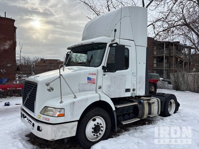 2012 Volvo VNM 4x2 تراكتور شاحنة (أحادي المحور)
