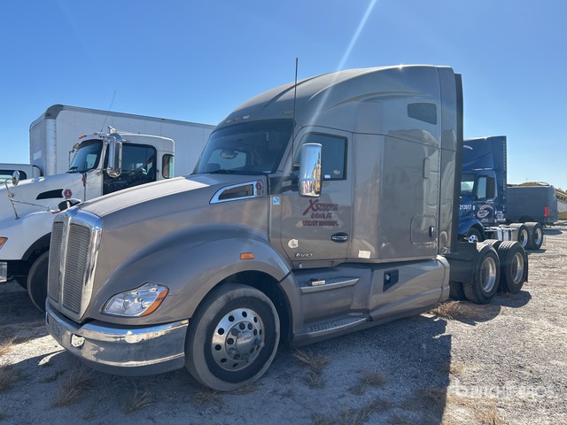 Kenworth T 680 2014. Lot# 14746719. VIN 1XKYDP9X8EJ398323. Photo 1