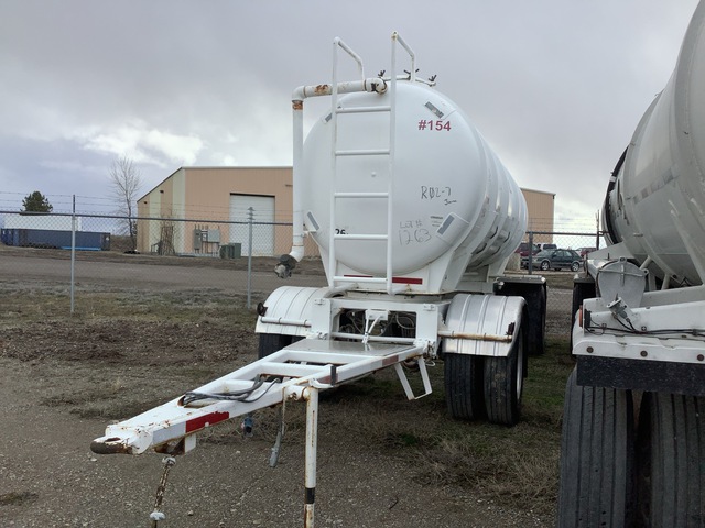 T/A Spread Axle Pup Tanker Trailer