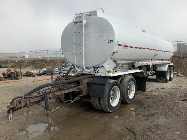 1995 Advantage Quad/A Spread Axle Pup Tanker Trailer