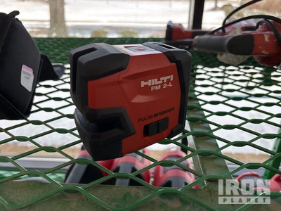 2016 Hilti PM 2-L Laser Level