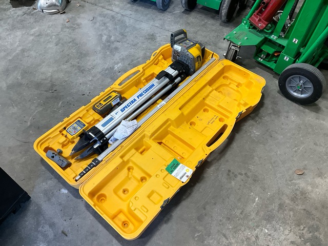 2018 Spectra Precision HV302 Laser Level