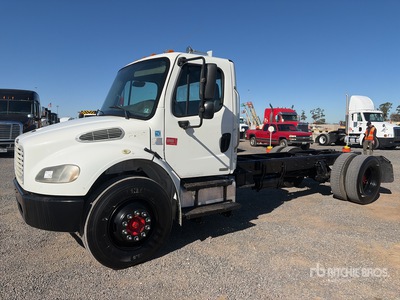 2004 Freightliner M2 106 4x2 Cab and Chassis