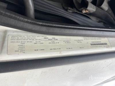 2019 Volvo VNL760 6x4 Tracteur routier couchette