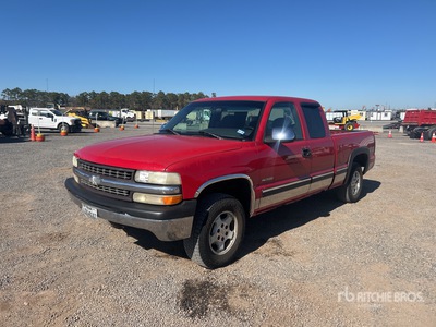 1999 Chevrolet 1500 4x4 Extended Cab Pickup