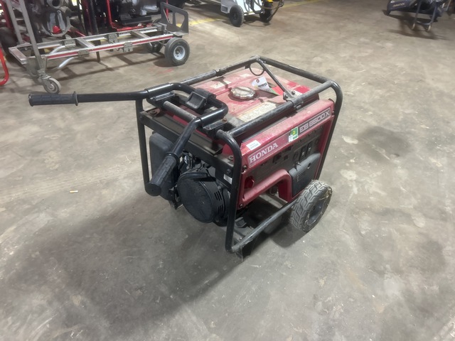 2019 Honda EB6500X 6.5 kVA Portable Generator Set