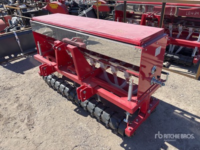 2025 AGT STSD10 72 in Semoir à direction compacte (Unused)