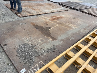 Quantity of (2) 8 ft x 20 ft Plaques d'acier