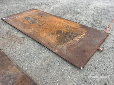Quantity of (2) 5 ft 6 in x 13 ft Plaques d'acier