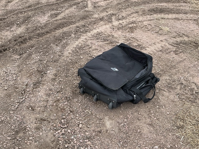 (41) Luggage Bags