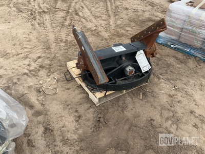 Holland FW2080-S06107-2 Fifth Wheel Assembly