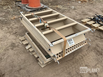 (3) Vehicle Boarding Ladders