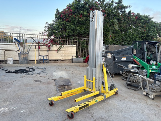 2022 Coleman 2124 Material Hoist