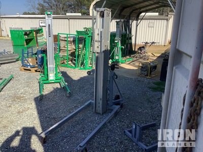 2019 Genie SLC24 Materialaufzug