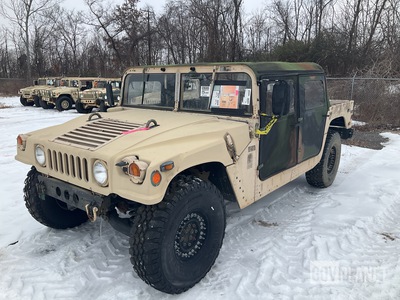 2008 AM General M1097R1 HMMWV 4 Door Soft Top w/Truck Body