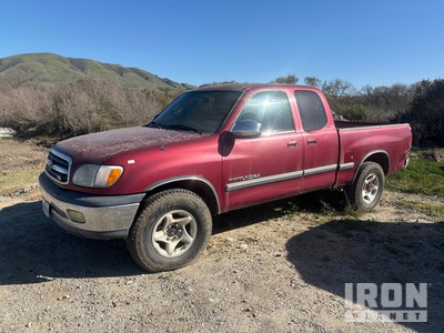 2002 Toyota Tundra SR5 4x4 Extended Cab Pickup