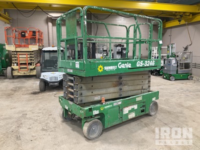 2016 Genie GS-3246 Electric Scissor Lift