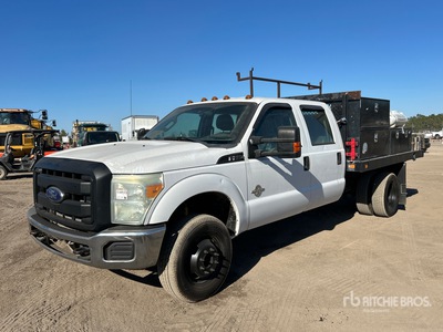2014 Ford F-350 XL 4x4 Crew Cab Flatbed Truck