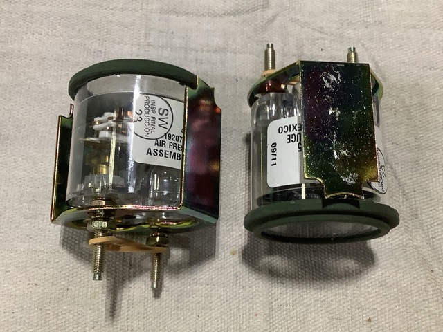 (88) Stewart-Warner 12276938 Dial Indicating Pressure Gages