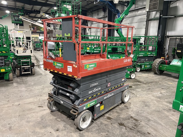 2015 Skyjack SJIII 4632 Electric Scissor Lift