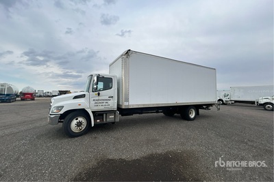 2019 Hino 338 4x2 Van Truck