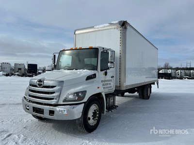 2019 Hino 338 4x2 Van Truck