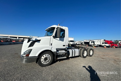 2013 Volvo VNL 6x4 T/A Day Cab Truck Tractor