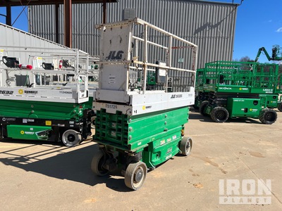 2015 JLG 2632ES Electric Scissor Lift