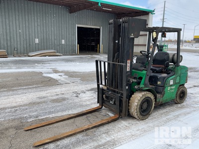 2016 Mitsubishi FG30N 4200 lb Pneumatic Tire Forklift