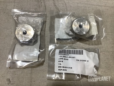 (1,105) McKenna Brytan 01230275 Knobs