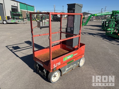 2017 Skyjack SJ16 Elevador vertical
