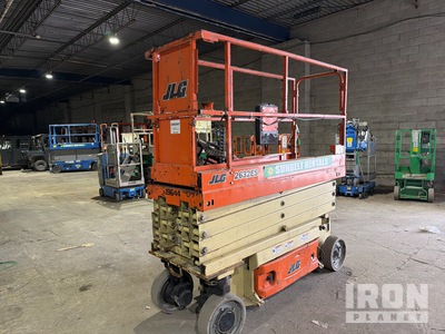 2017 JLG 2632ES Electric Scissor Lift