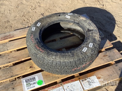 Nitto 245/65R17 Tire