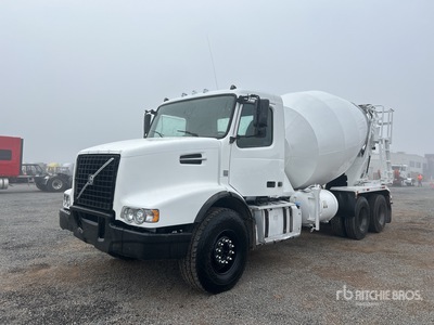 2015 Volvo VHD 6x4 Mixer Truck