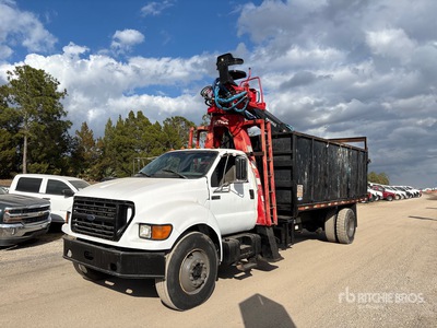 Prentice F90BC Articulated Boom on 2000 Ford F-750 4x2 Camion à grappin
