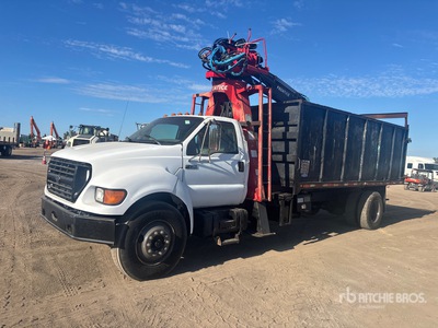 Prentice F90BC Knuckle Boom on 2000 Ford F-750 4x2 Camion à grappin
