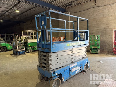 2017 Genie GS-3232 Electric Podnośnik nożycowy