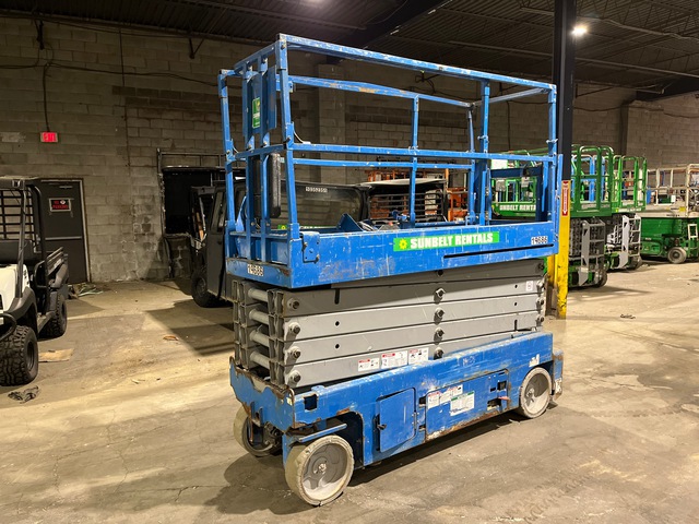 2017 Genie GS-3232 Electric Scissor Lift