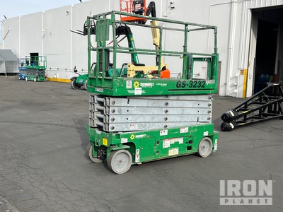 2016 Genie GS-3232 Electric Scissor Lift