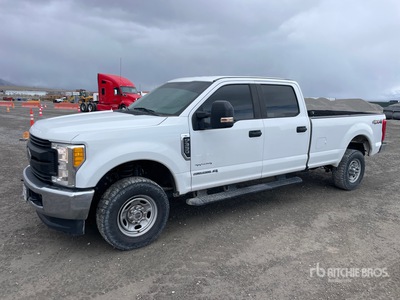 2017 Ford F-350 XL 4x4 Crew Cab Pickup